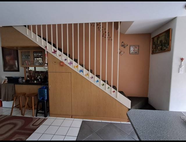 2 BEDROOM DUPLEX RENTED IN THREE RIVERS